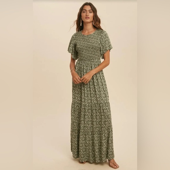 in loom Dresses & Skirts - In Loom | Smocked Floral Maxi Dress